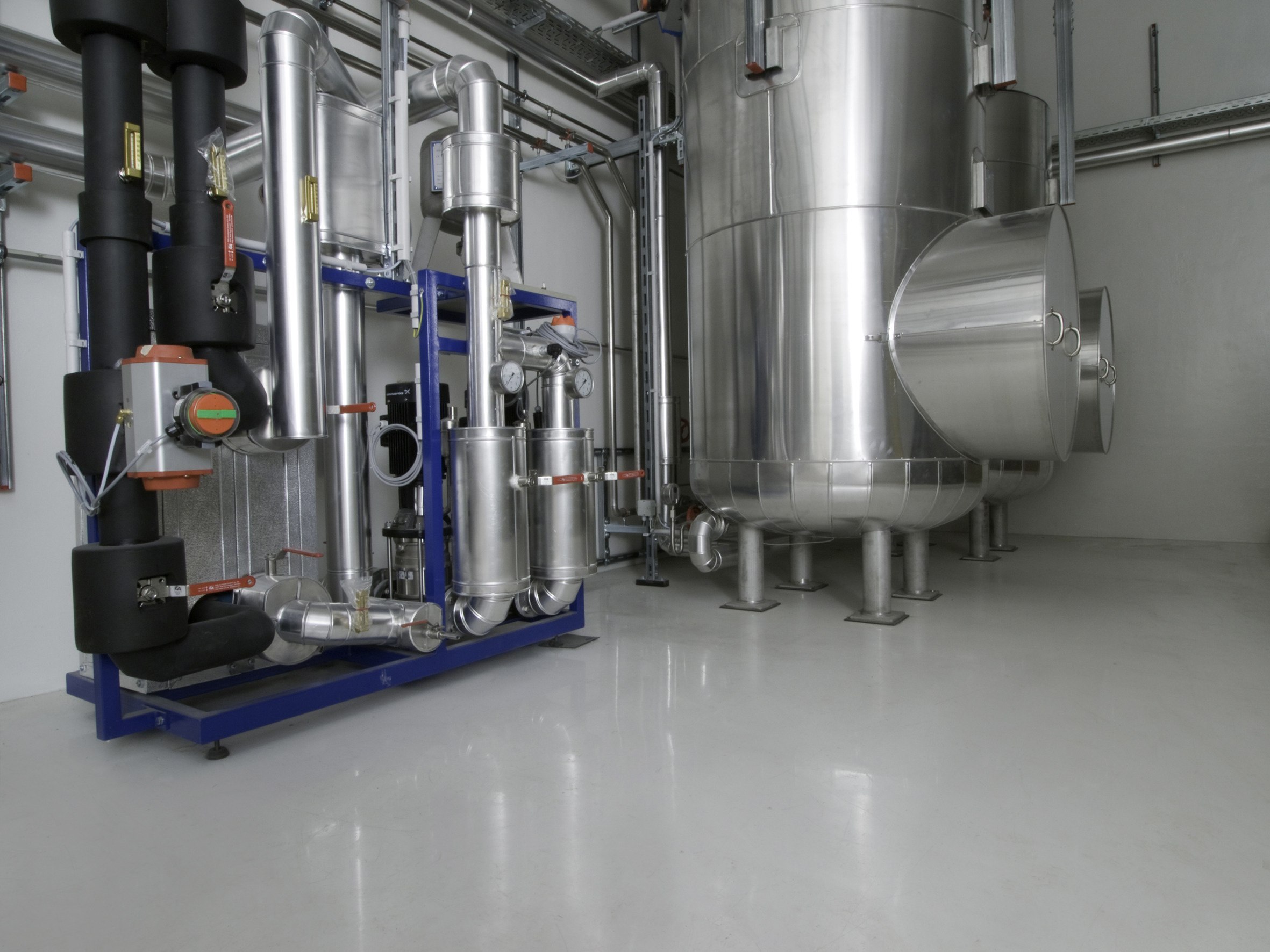Sika Gewässerschutz-System in Produktion